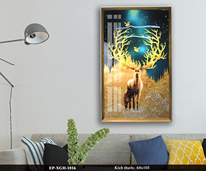 tranh pha lê hươu tài lộc