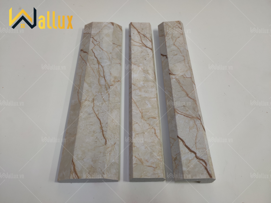 Ảnh: Nẹp tường & khung tranh trang trí kèm tấm ốp Wallux